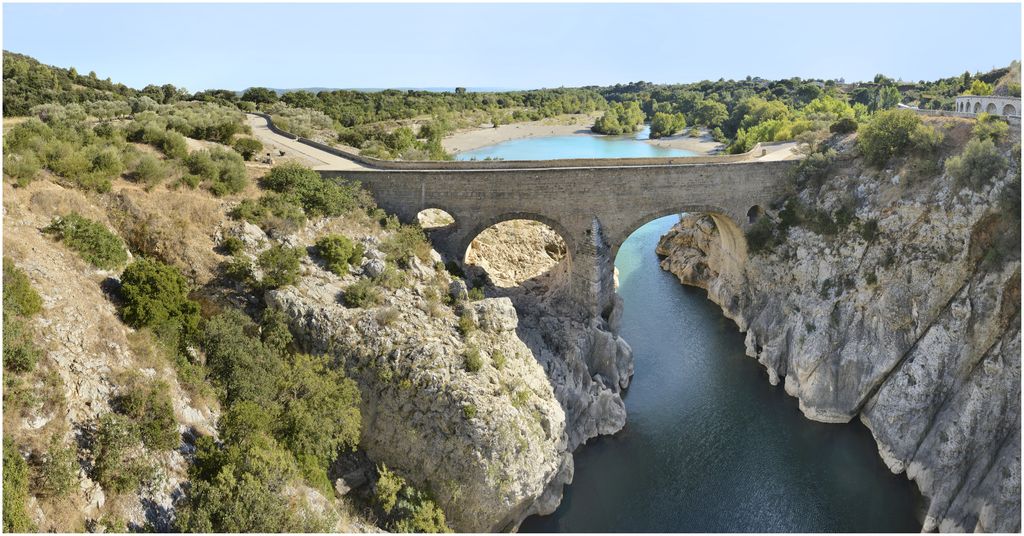 Le pont depuis l’amont.