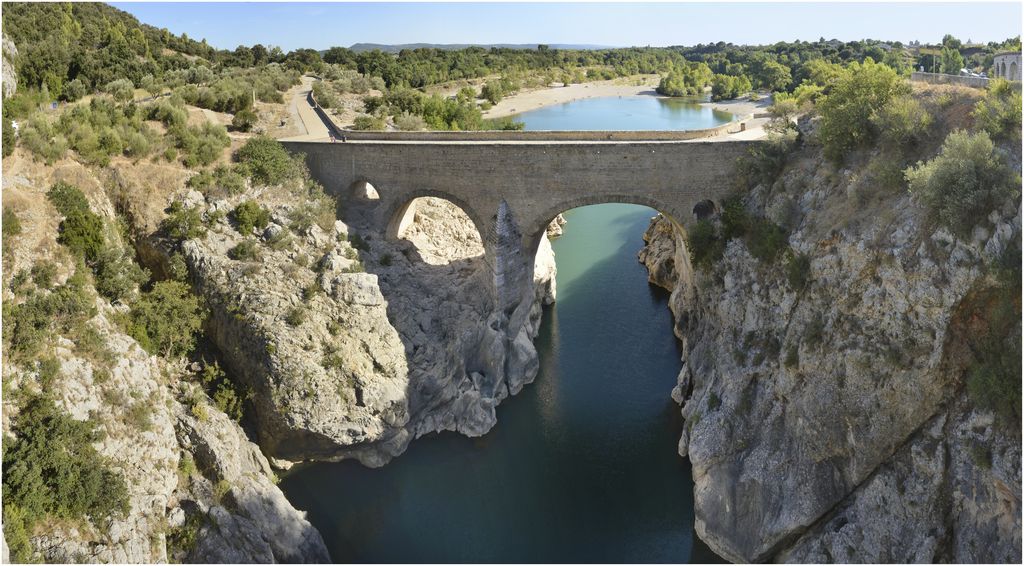 Le pont depuis l’amont.