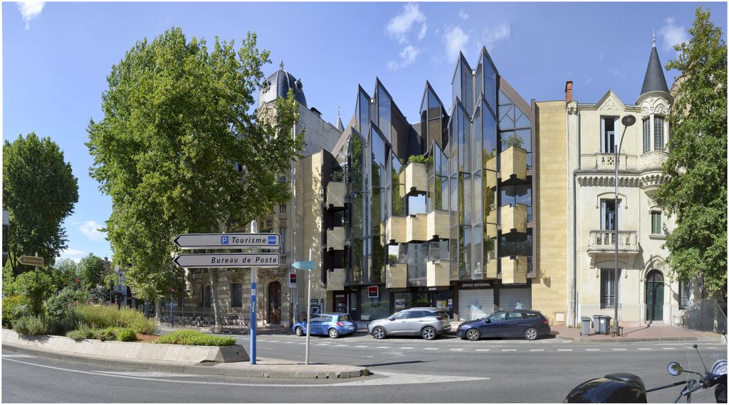 Façade sur l’avenue d’Assas. Vue d’ensemble.