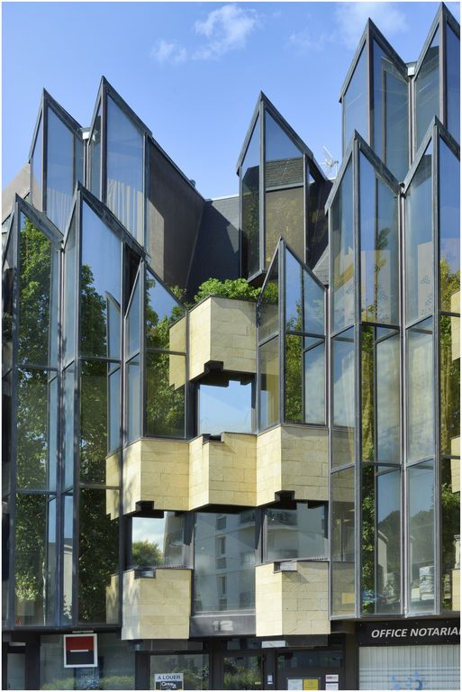 Façade sur l’avenue d’Assas. Vue d’ensemble.