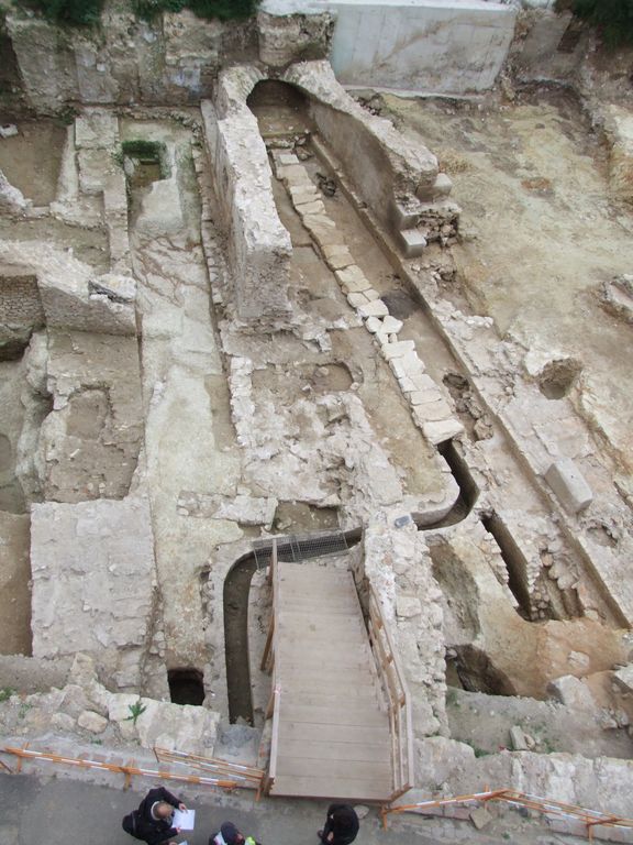 Béziers, vestiges des infrastructures du théâtre antique.