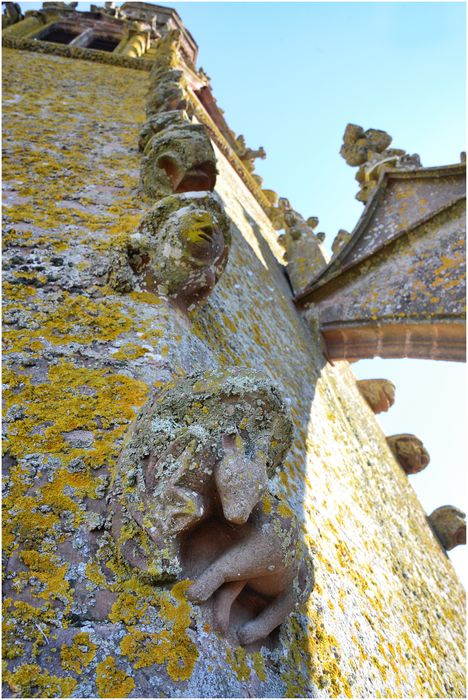 Clocher, décor sculpté