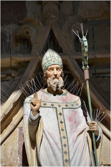 statue : Saint Sernin, vue partielle