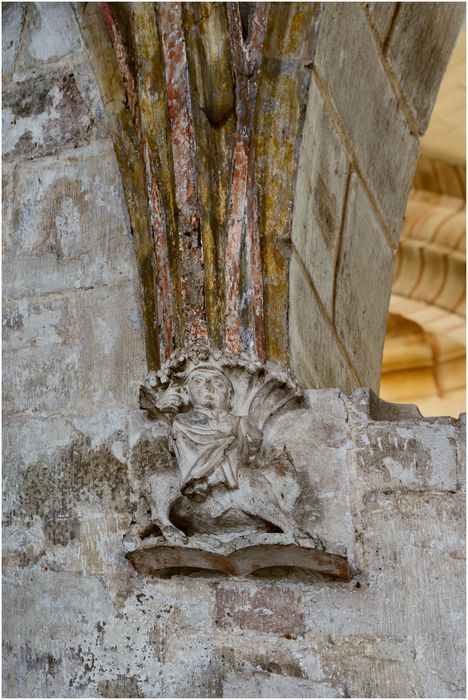 4e chapelle sud, détail culot sculpté