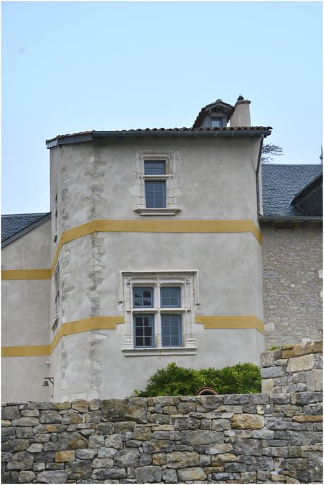 façade antérieure, vue partielle