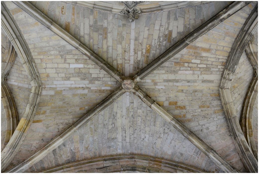 chapelle, élévation ouest, voûte du porche