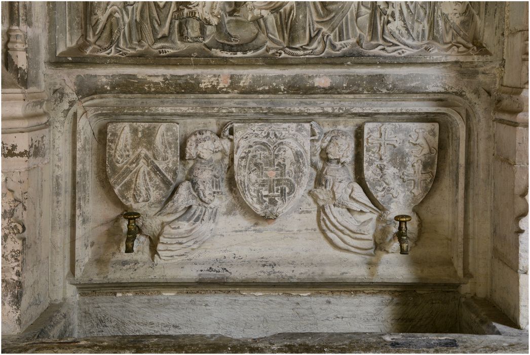 petit cloître, lavabo de cloître, haut-relief : Le lavement de pieds, vue partielle