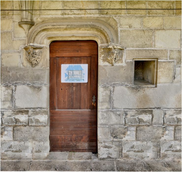 grand cloître, porte d'accès à une cellule nord