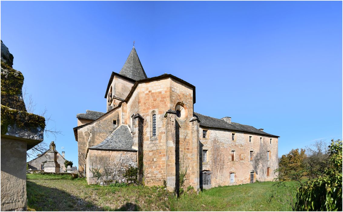 chevet de l'église et prieuré