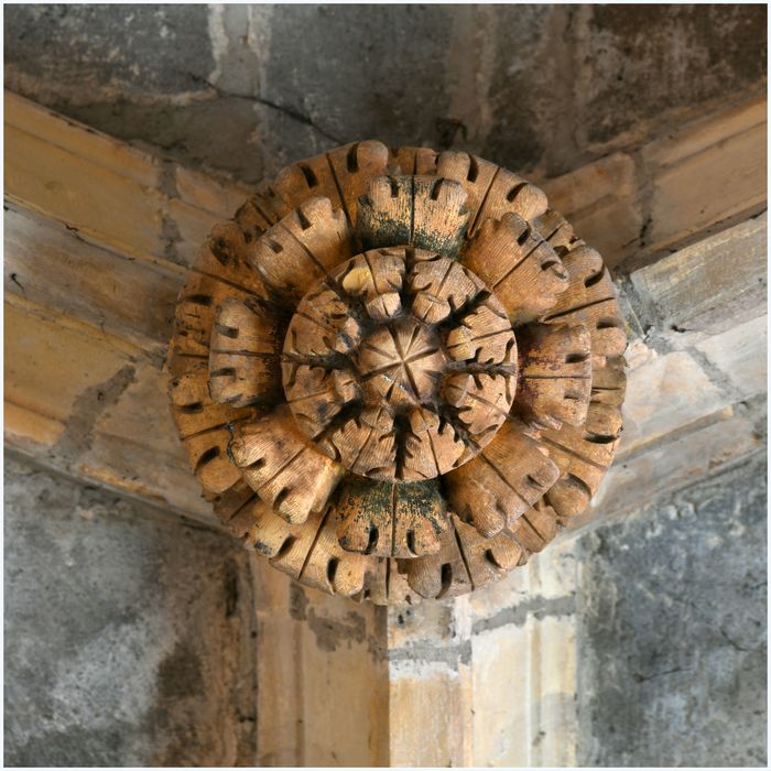 1ère chapelle sud, détail d’une clef de voûte