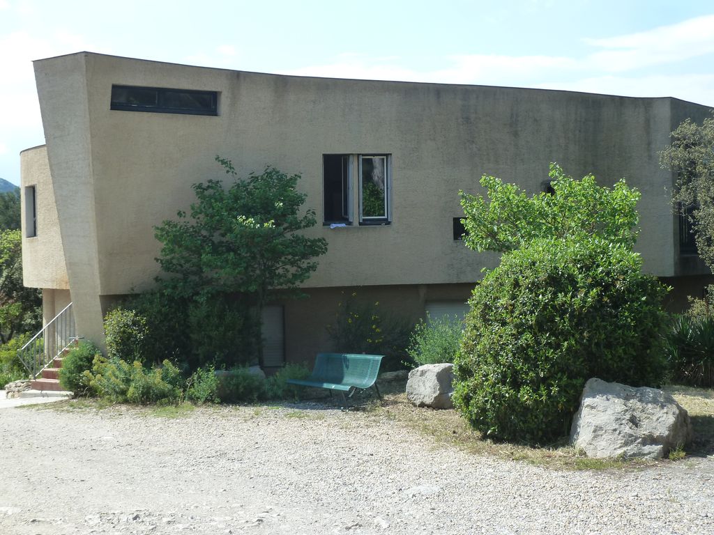 Bâtiment de l’hôtellerie. Façade est.