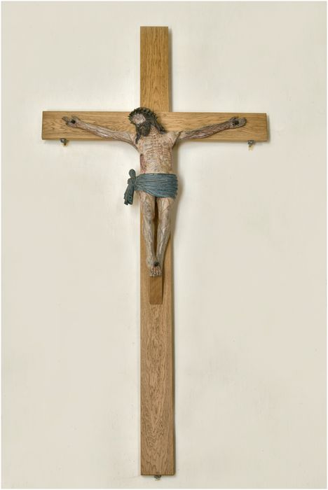 statue : Christ en croix