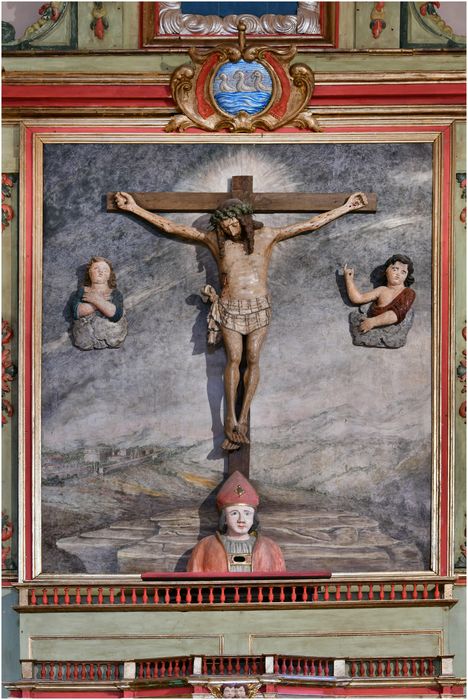 Statue du retable du maître-autel : Christ en croix