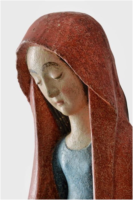 Groupe sculpté : Vierge de Pitié, détail