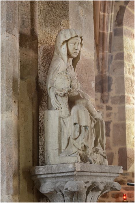 Statue : Vierge de Pitié, détail