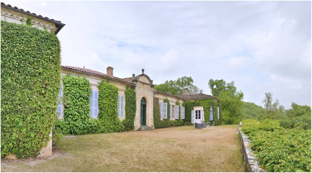 Façade sud-est du corps de logis principal