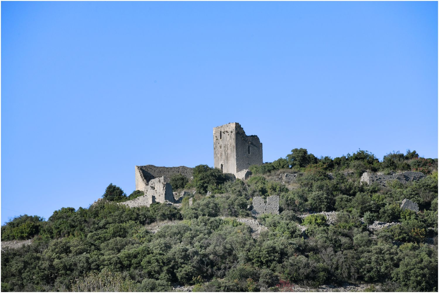 Vue d’ensemble depuis le Sud-Est.