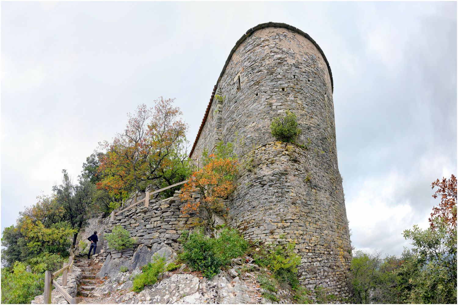 Vue du chevet de la chapelle.