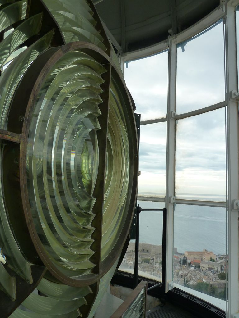 Le phare. La lentille de Fresnel.