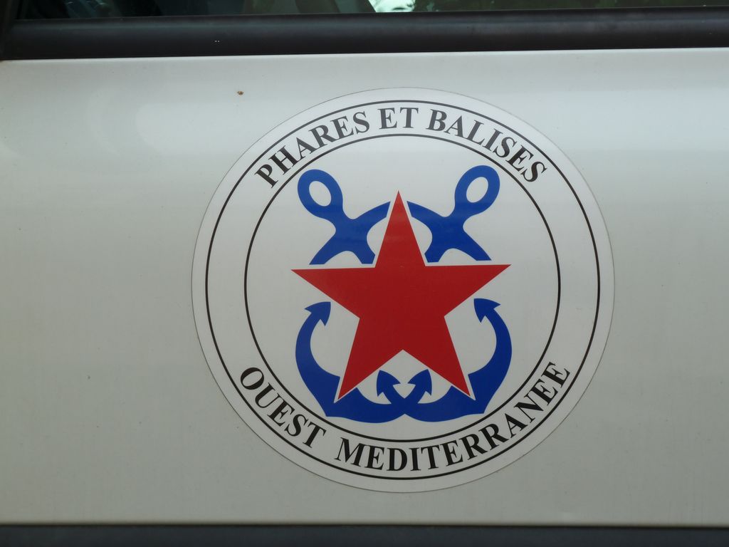 Logo du service des Phares et Balises Ouest Méditerranée.