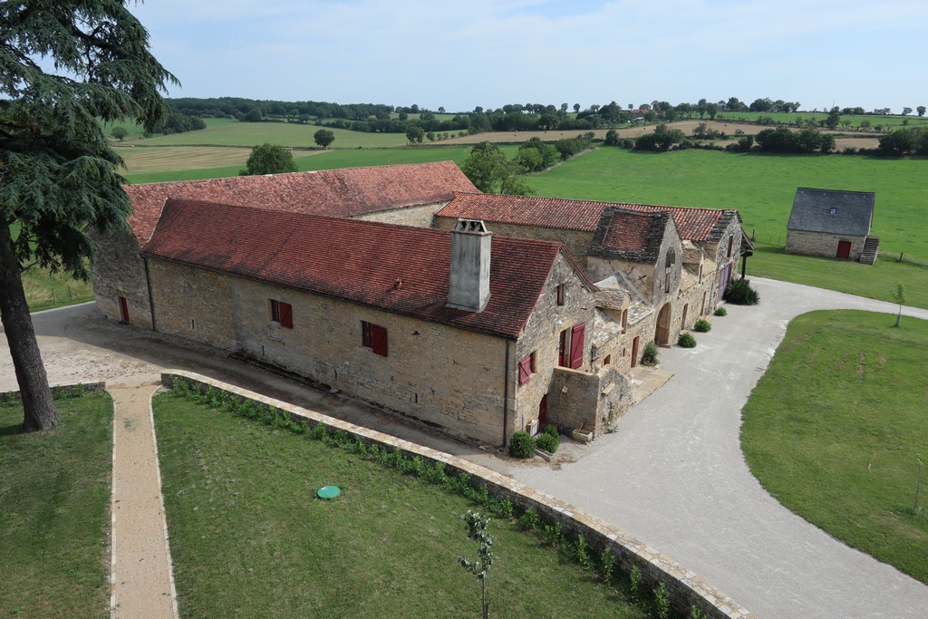 Ferme et grenier à grains