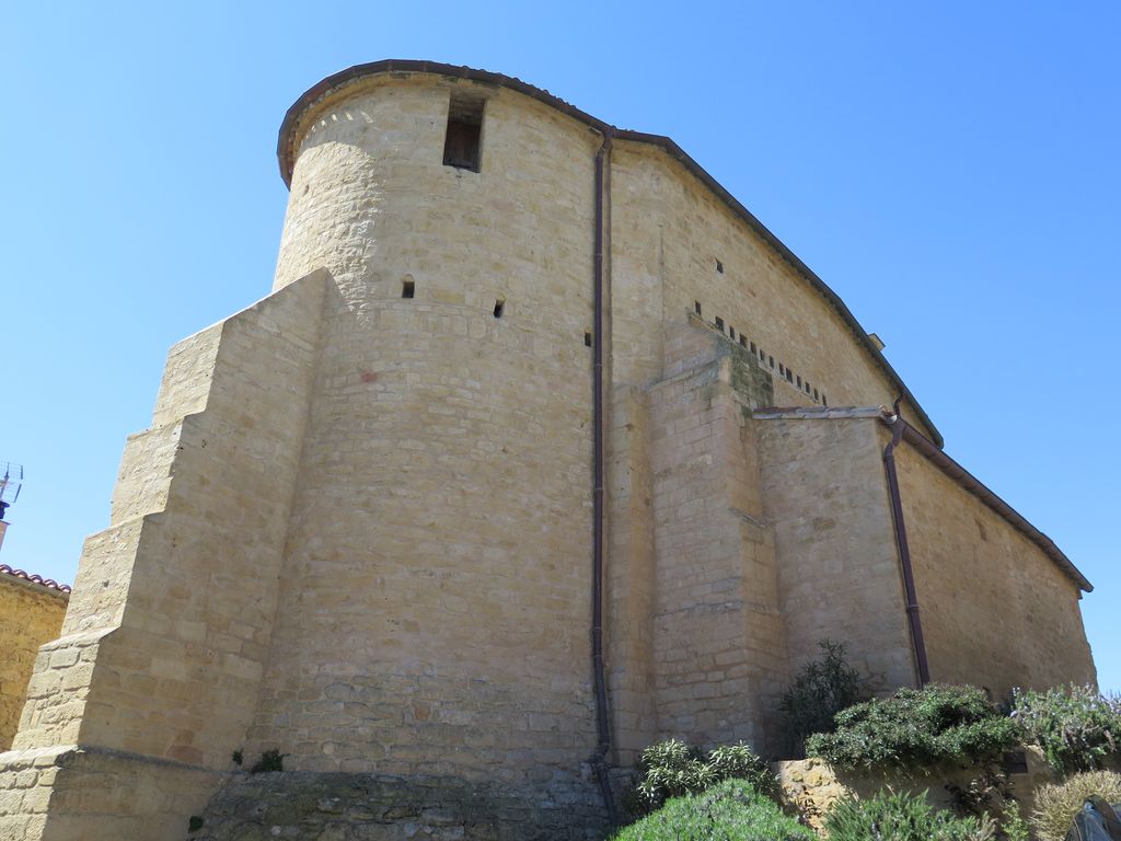 Côté ouest de l’église.