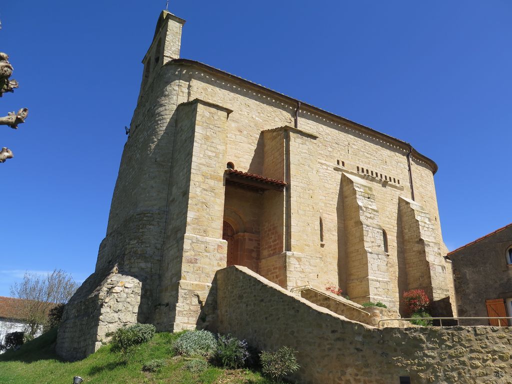 Côté sud de l’église.