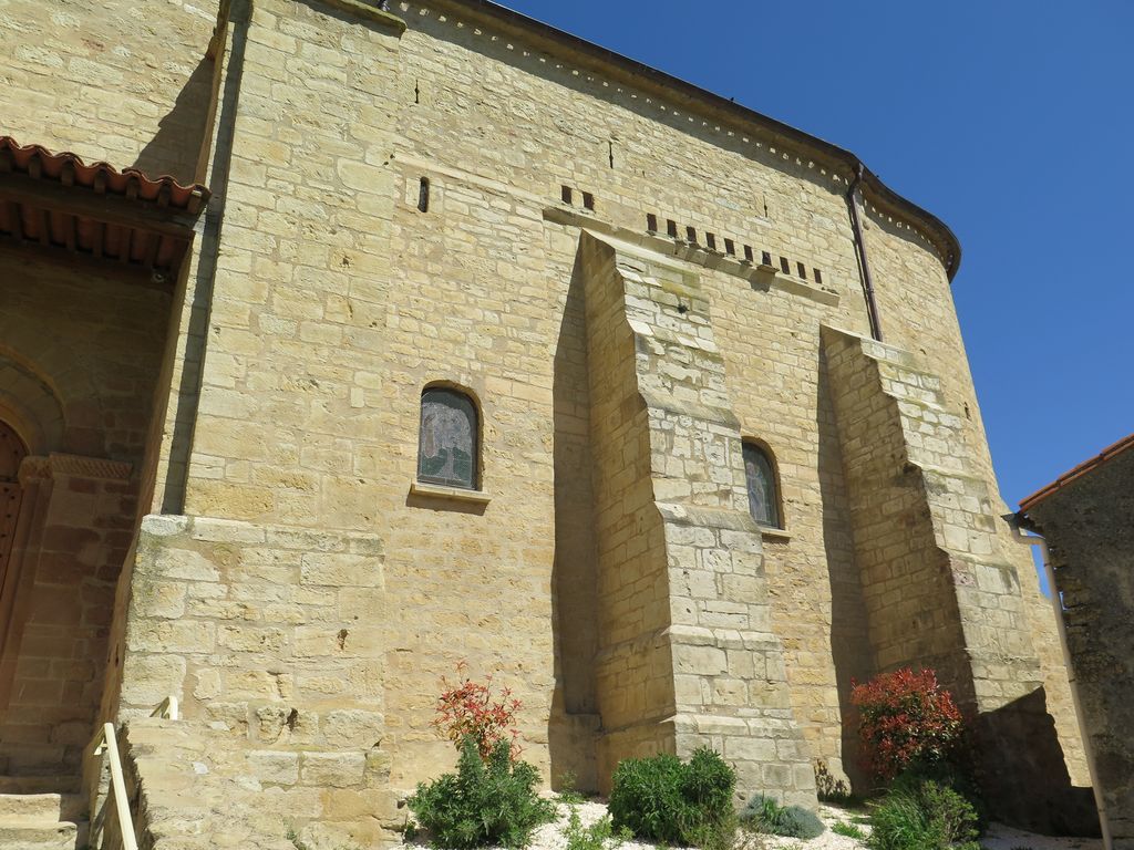 Côté sud de l’église.