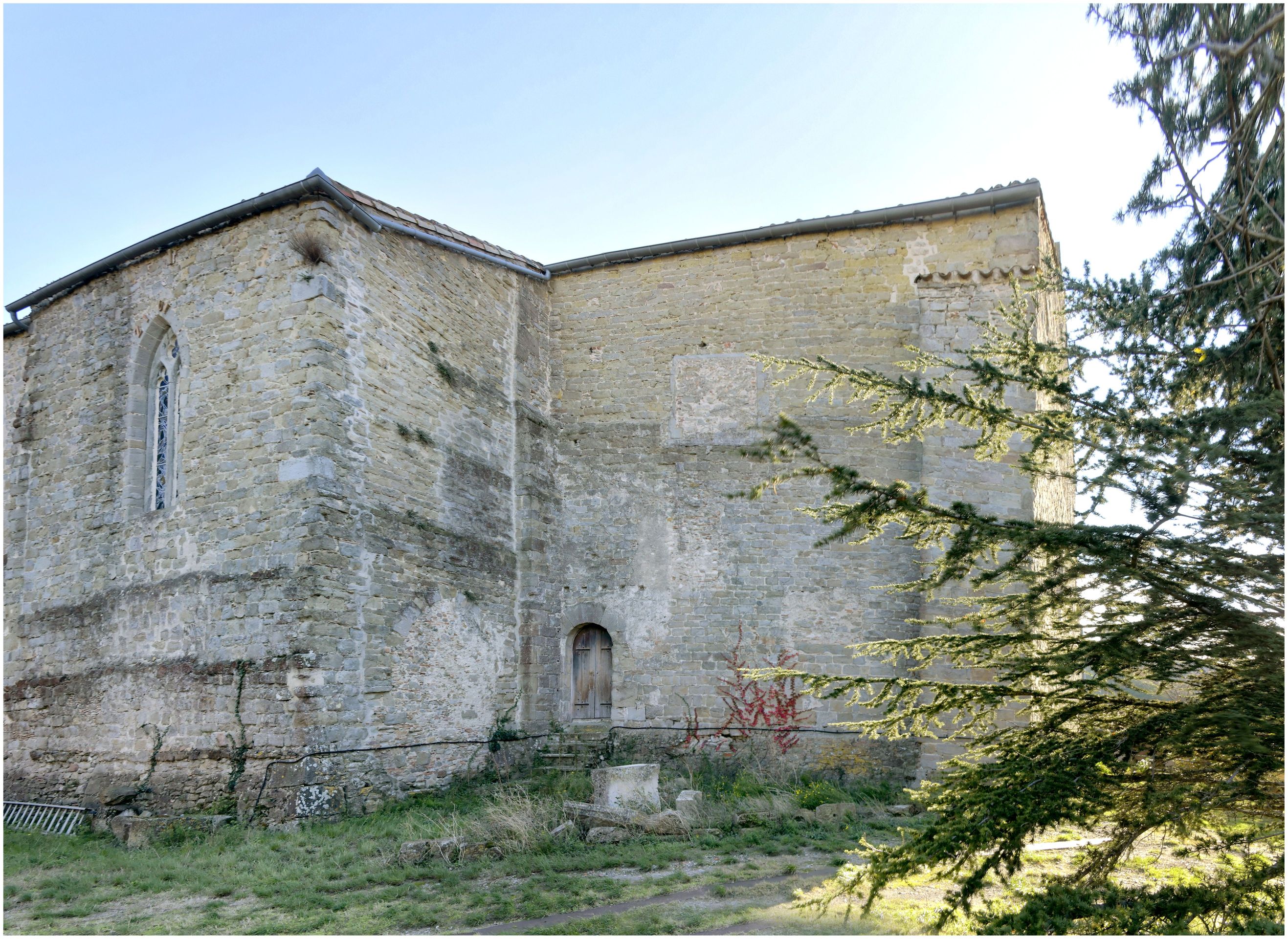 Chapelle : façade nord.