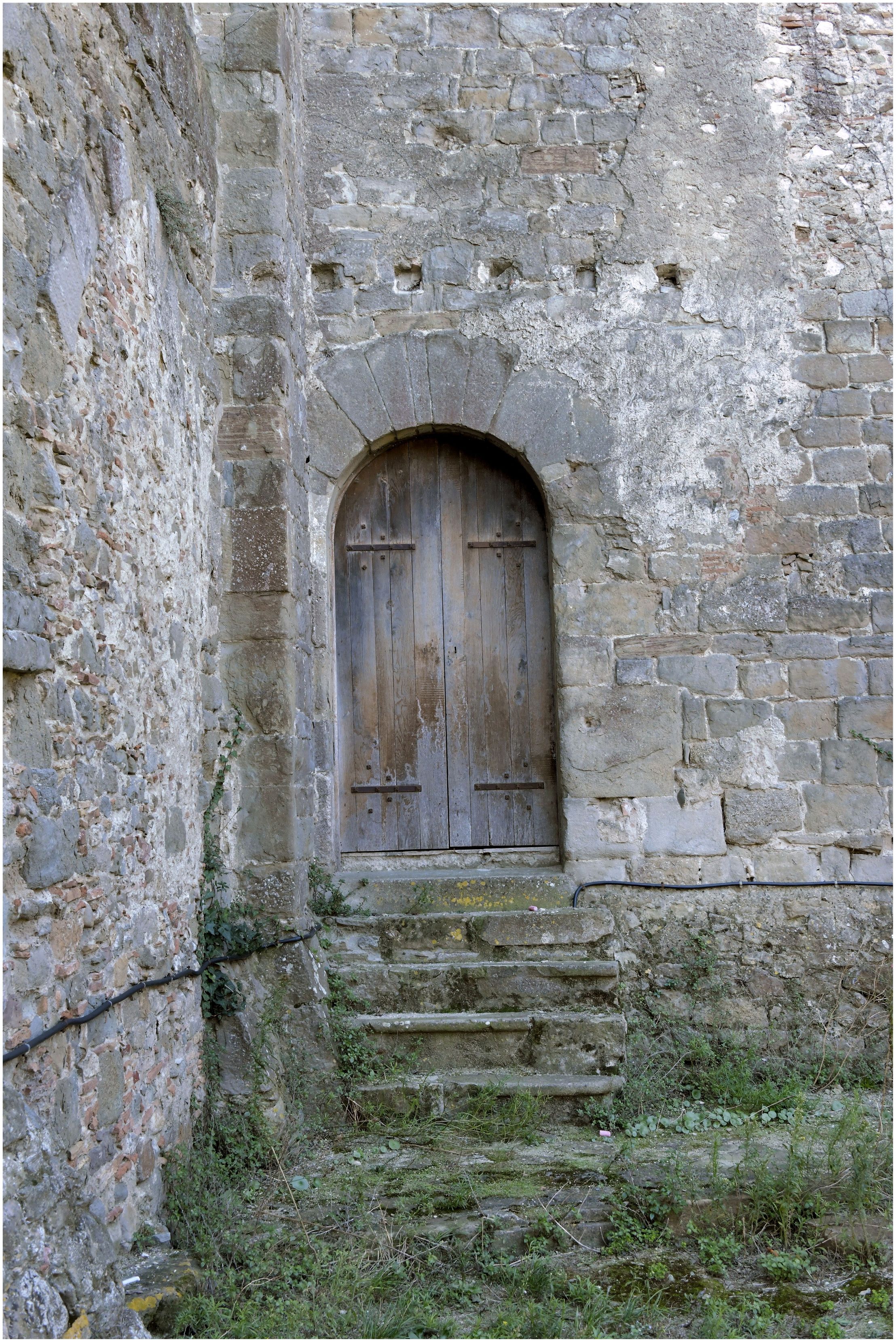 Chapelle : porte nord.