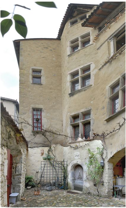 élévation sur cour