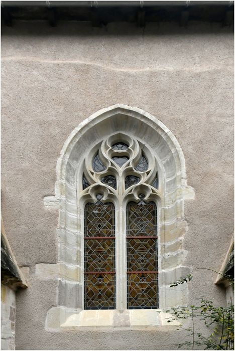 chapelle des Abbés, façade latérale sud, détail d’une baie