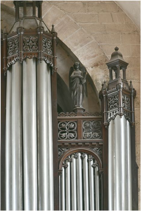 orgue de tribune, vue partielle