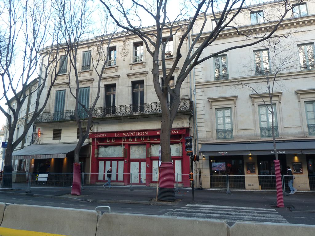 Café Le Napoléon, boulevard Victor Hugo.