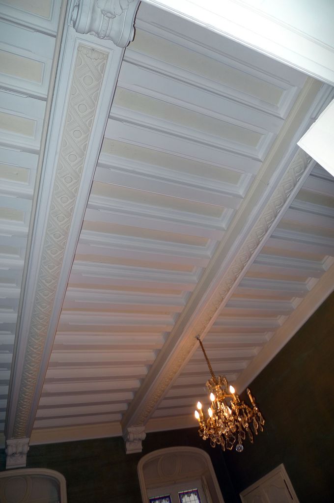 Plafond d'une chambre.