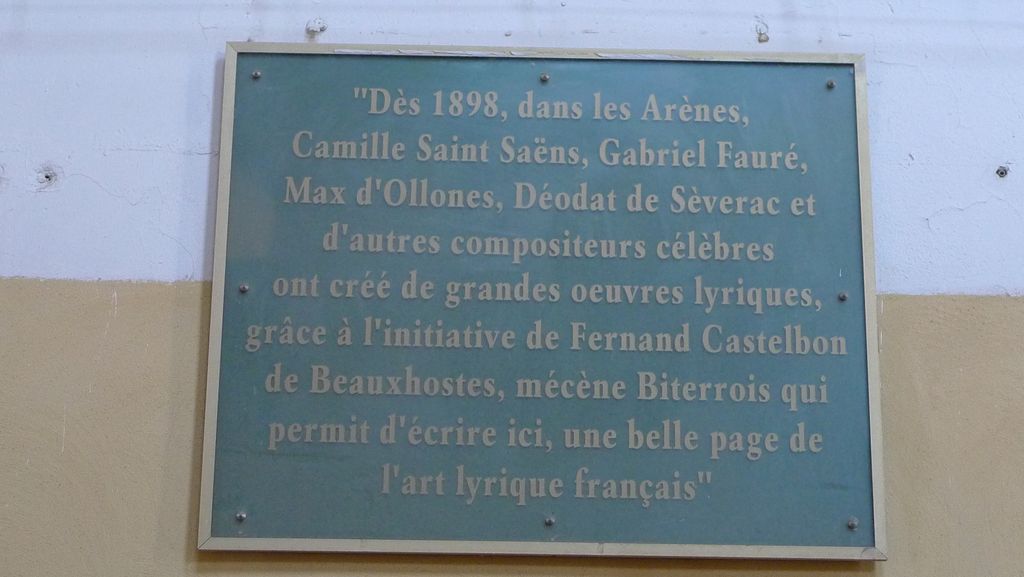 Plaque commémorative aux compositeurs lyriques.