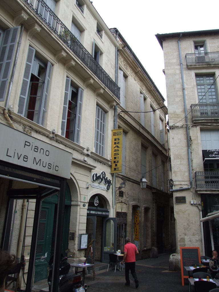 Vue de l'hôtel depuis la place Jean Jaurès.