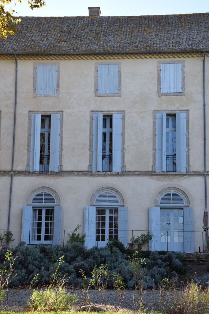 Façade sud, travée centrale.