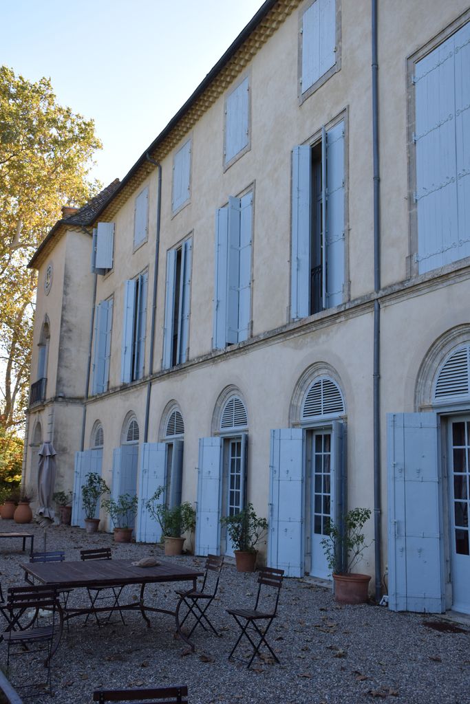 Façade sud et terrasse.