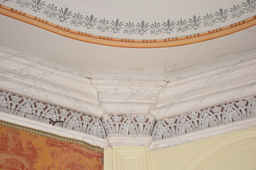 Décors du plafond.