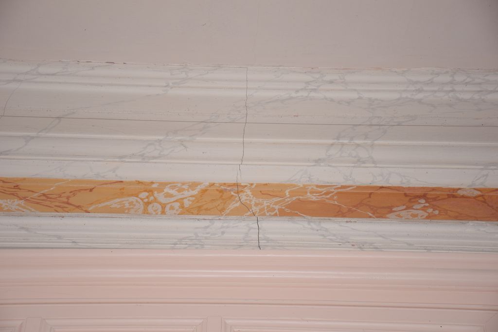 Détail du plafond de la chambre.