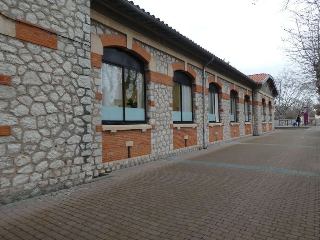 Façades sur rue.