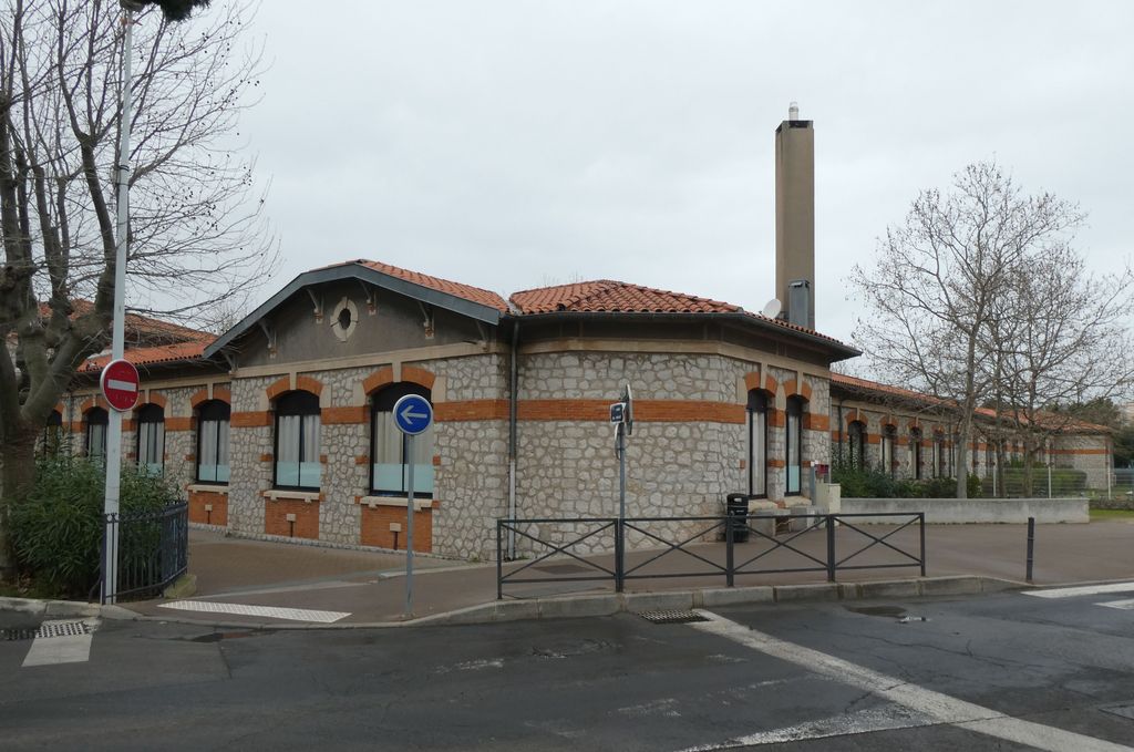 Façades sur rue.