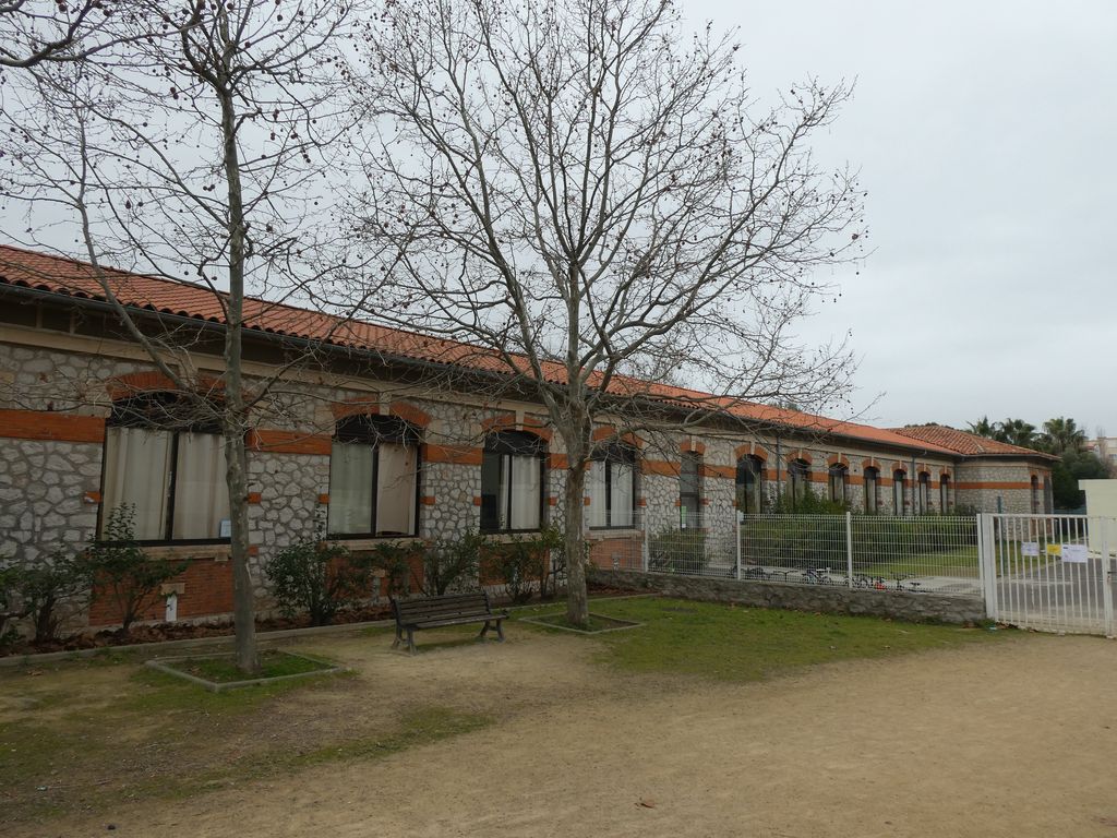 Façades sur rue.