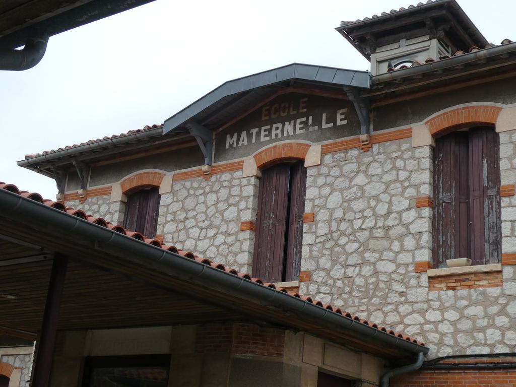 Pavillon de l’école maternelle.