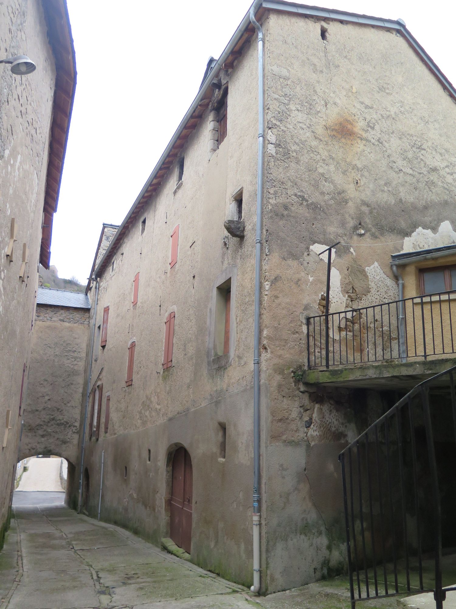 Façade latérale : Rue Traversière 