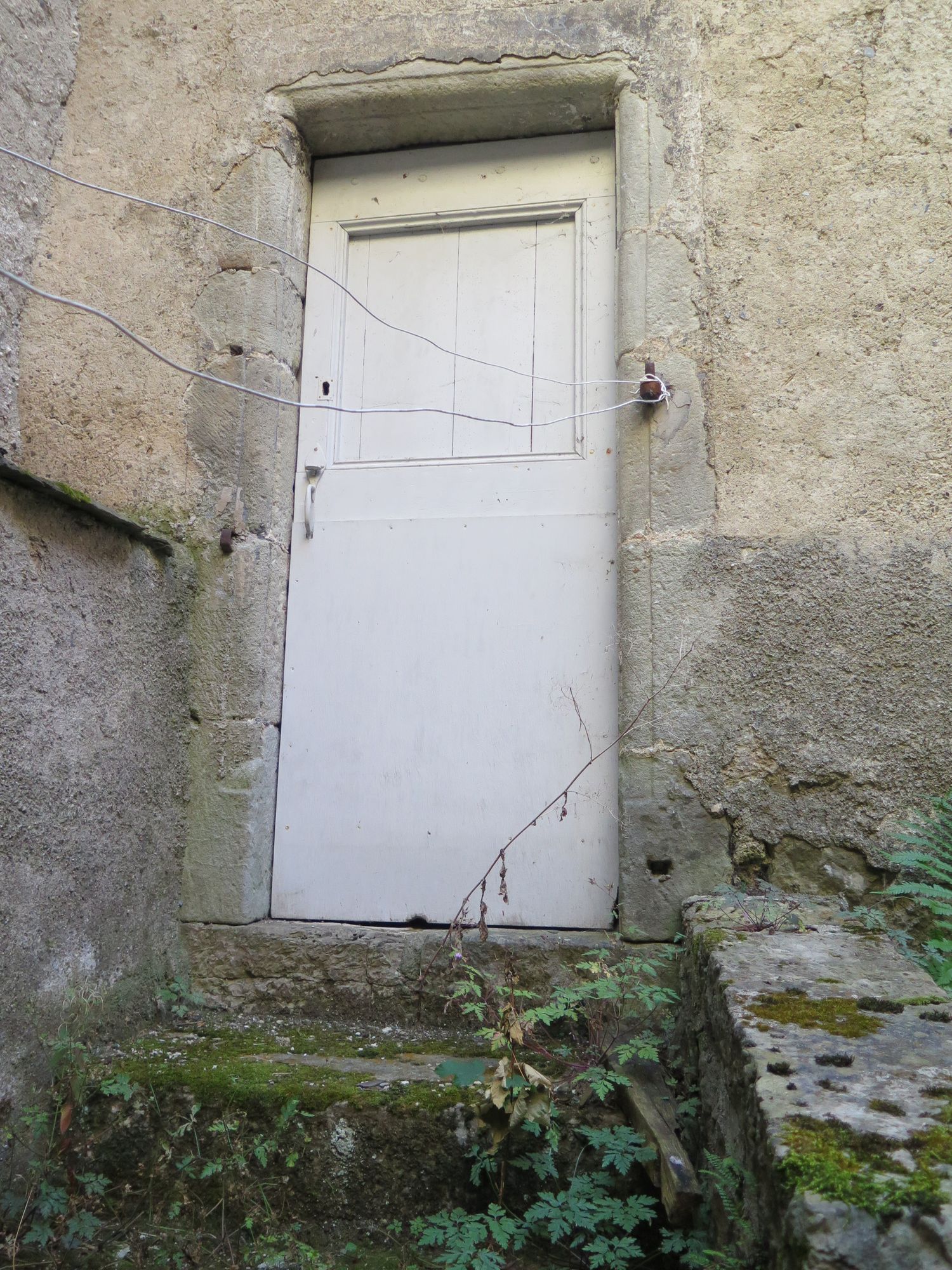 Cour intérieure. Aile sud RDC : écuries.