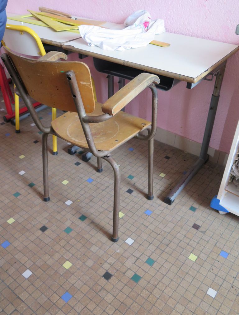Classe. Fauteuil d’élève.