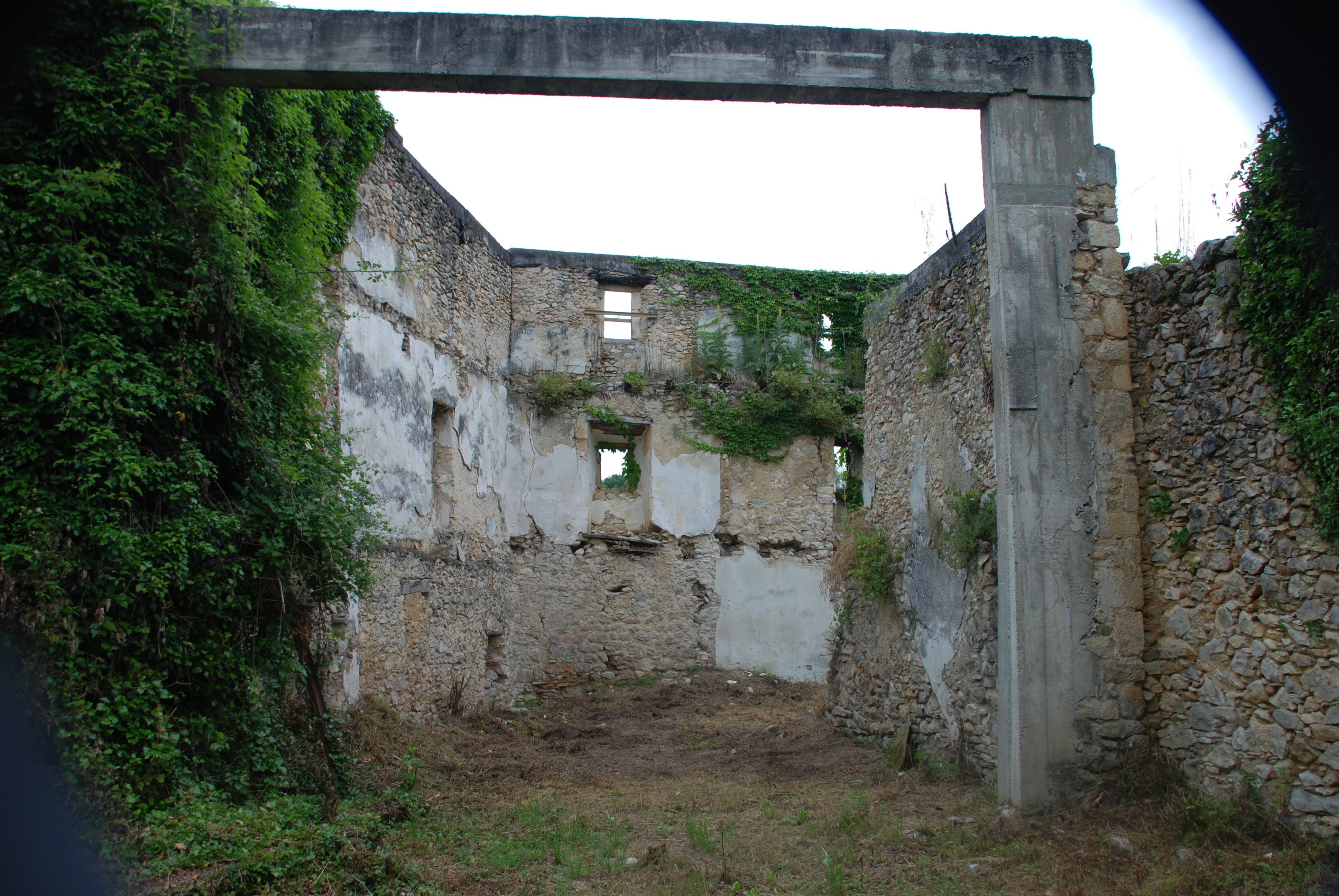 vestiges de l’enceinte nord-ouest