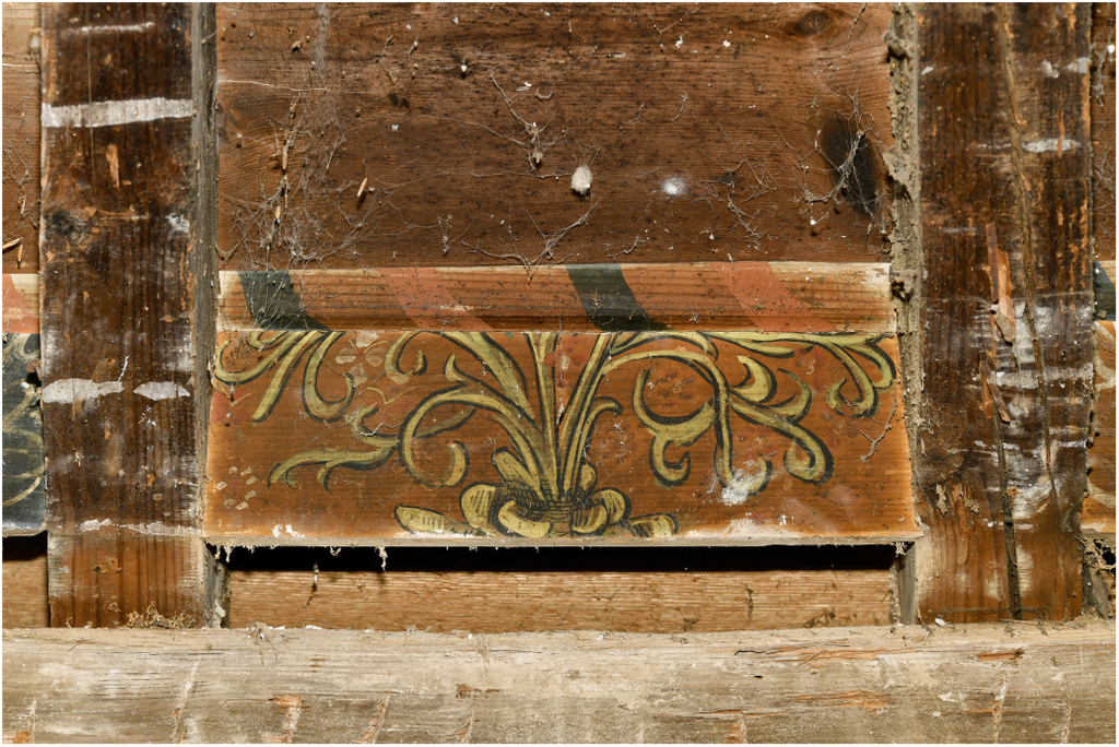 Parcelle B 1840. 1er étage. Pièce de gauche. Closoir. Fleur